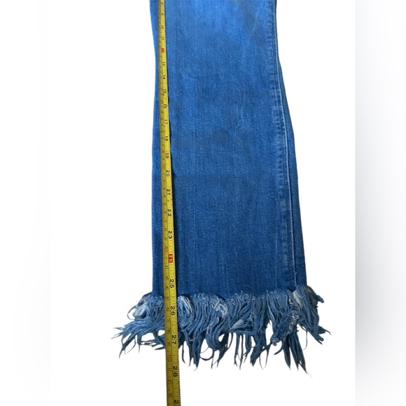 5/25$ ✨ Frayed Hem Zara Jeans - Picture 4 of 9